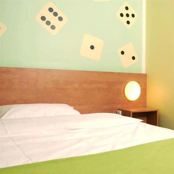 B&B Hotel Erlangen-Sued 외부 사진